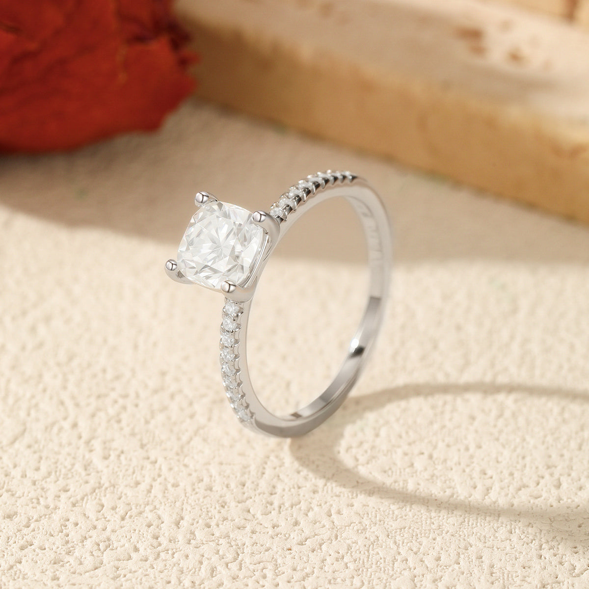 S925 Sterling Silver One-Carat Moissanite Solitaire Ring