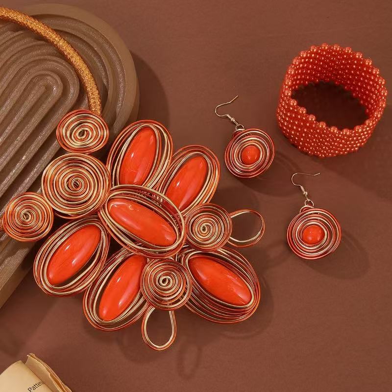 Planderful Savanna Rhythms Jewelry Set – Elegant Three-Piece Glass Pendant Design