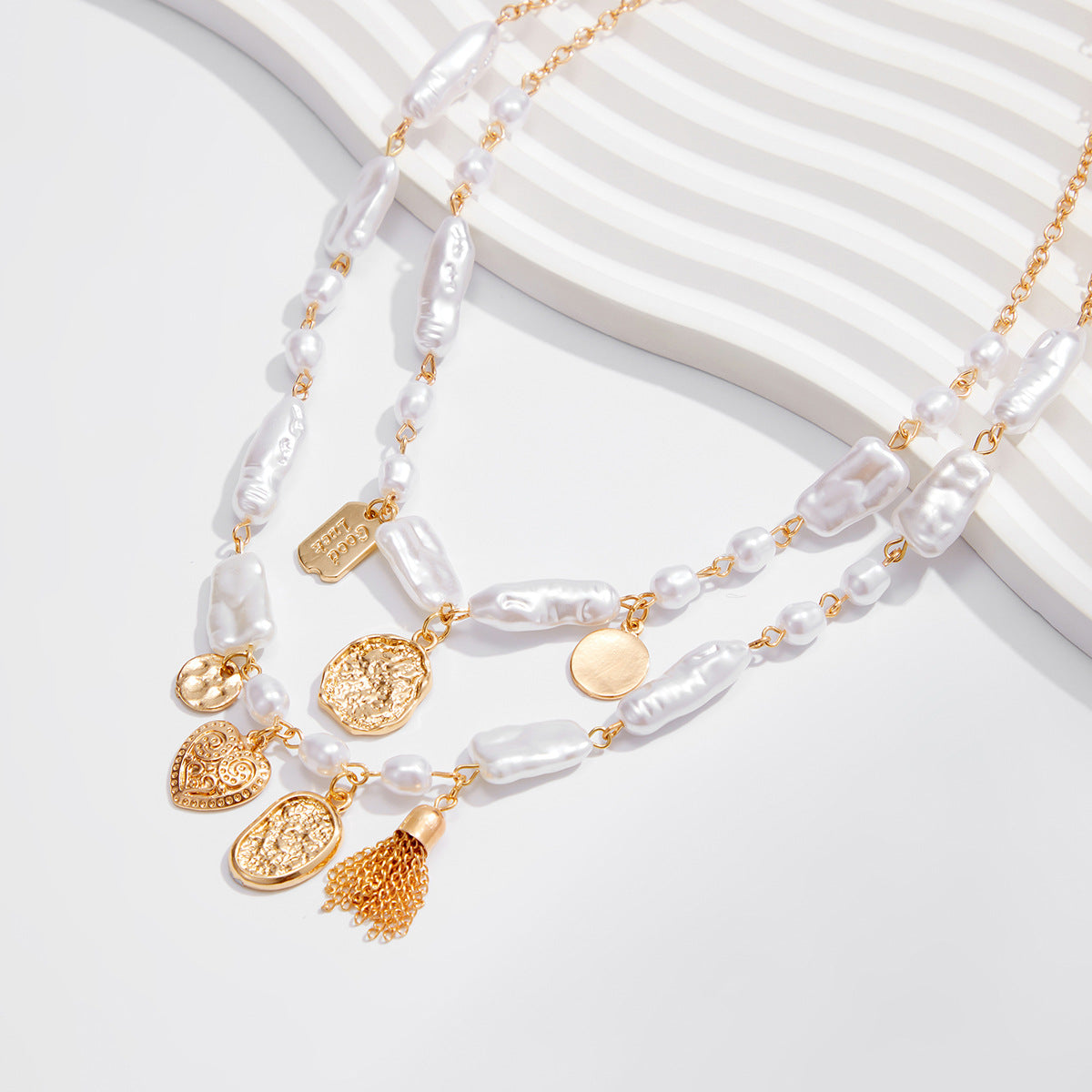 Planderful Vienna Verve Necklace – Elegant Baroque Heart-Shaped Design