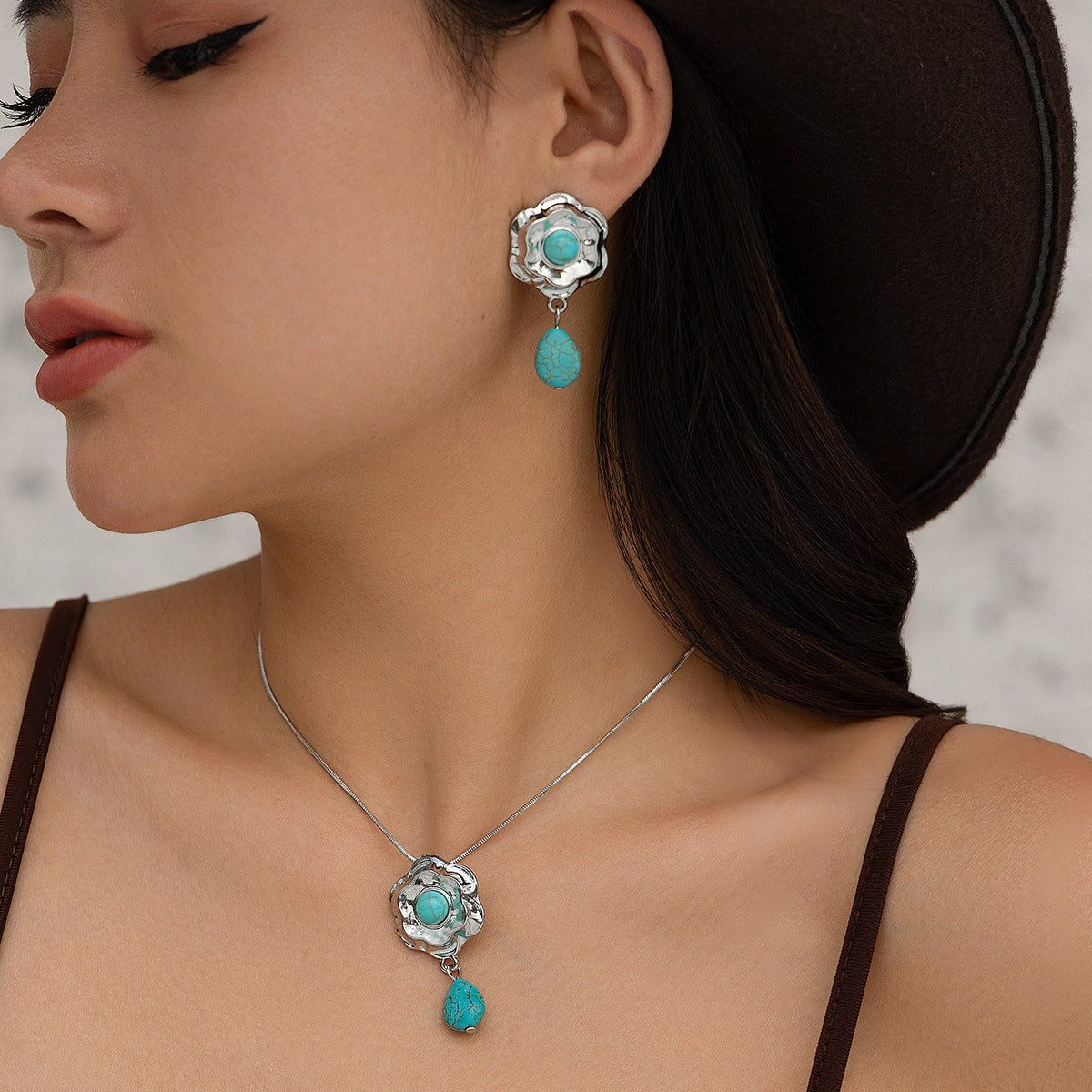 Western Turquoise-Style Floral Drop Necklace