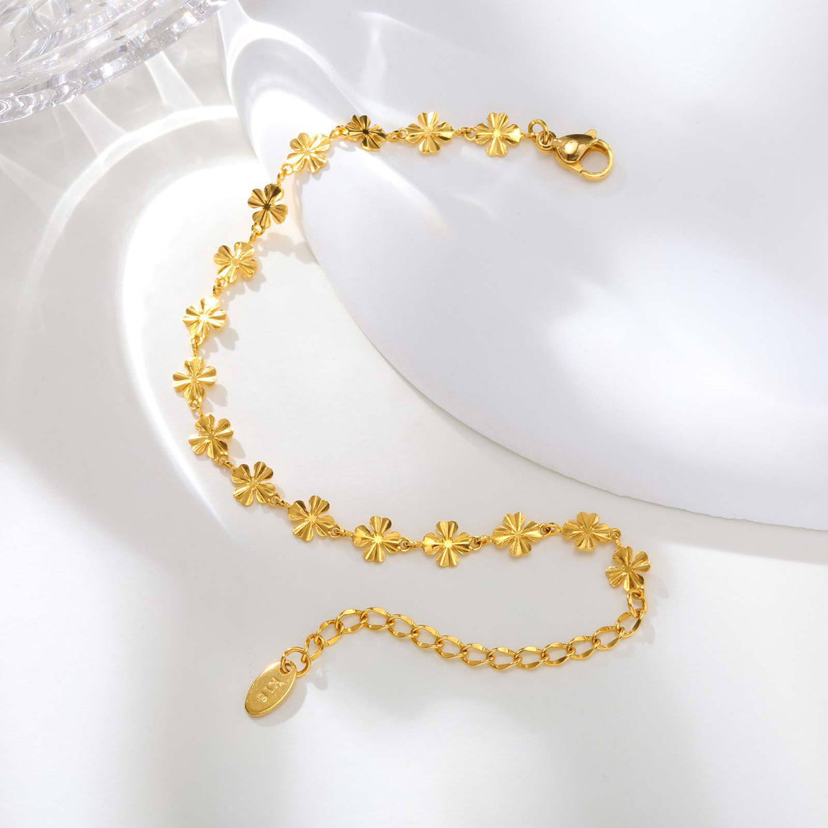 Four-Leaf Clover Gold Temperament Stainless Steel Bracelet Unisex
