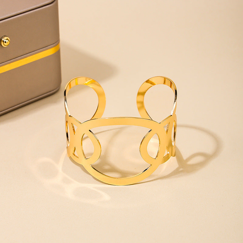 Exaggerated European Charm Bracelets - Vienna Verve Collection