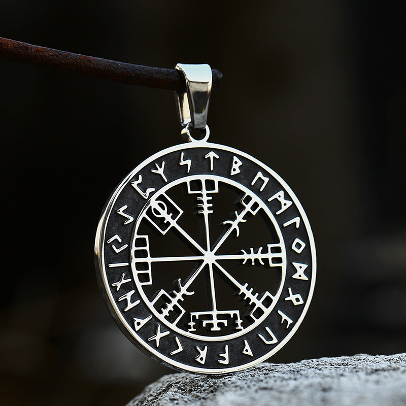 Titanium Steel Nordic Viking Compass Pendant for Men - Retro European and American Style Jewelry
