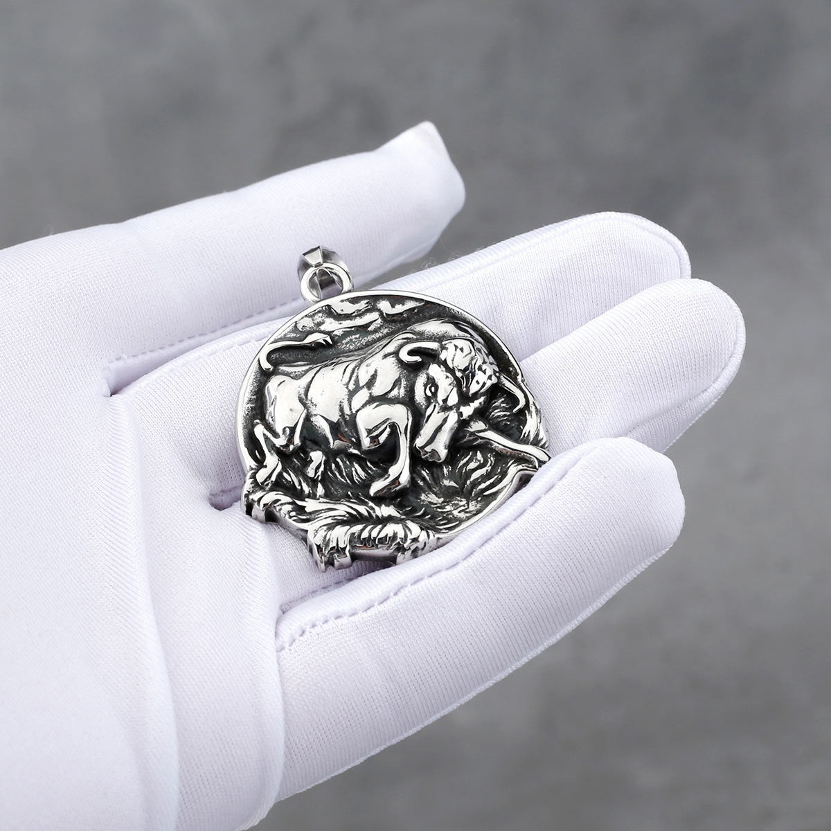 1. Planderful Titanium Steel Pendant Necklace For Men Retro Punk Style European And American Gift