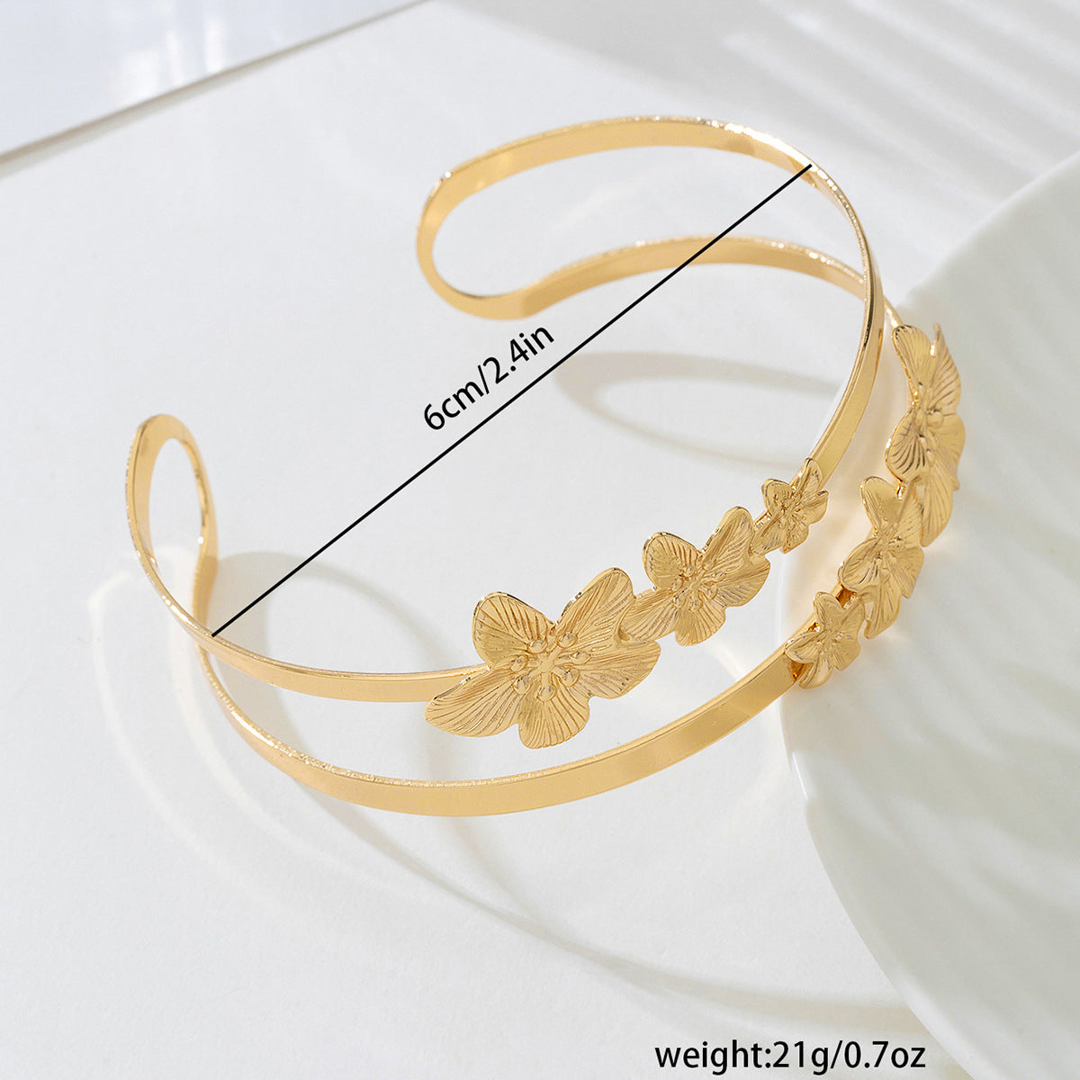 Planderful Vienna Verve Bracelet – Charming Five-Petaled Flower Design