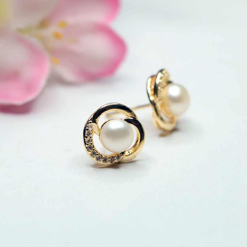 Pearl Swirl 925 Silver Stud Earrings