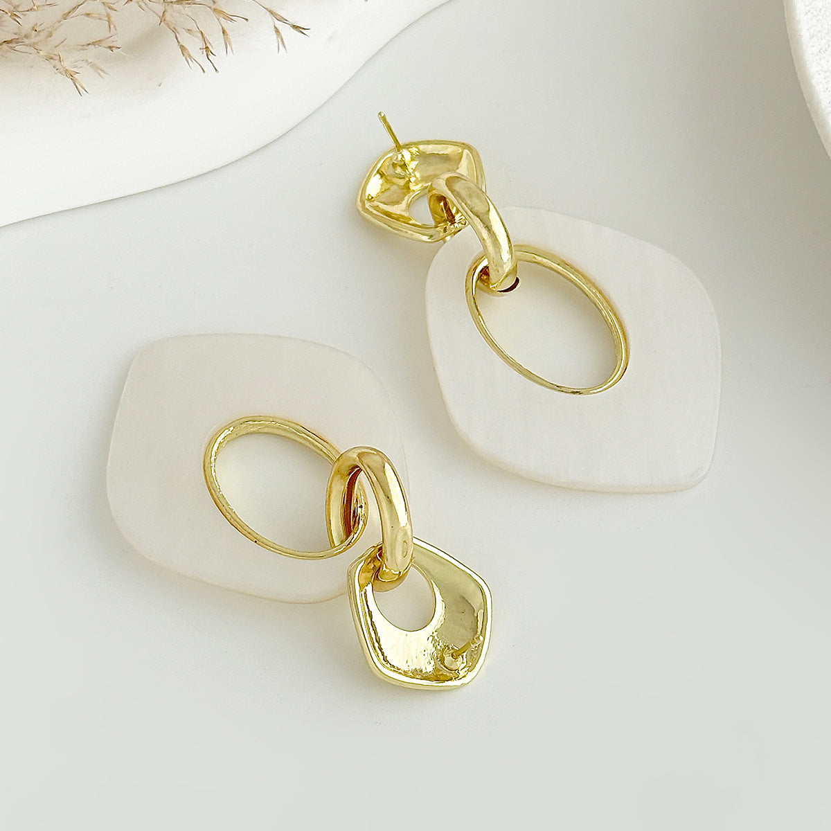 Planderful Vienna Verve Geometric Resin Earrings For Modern Women Bold Statement