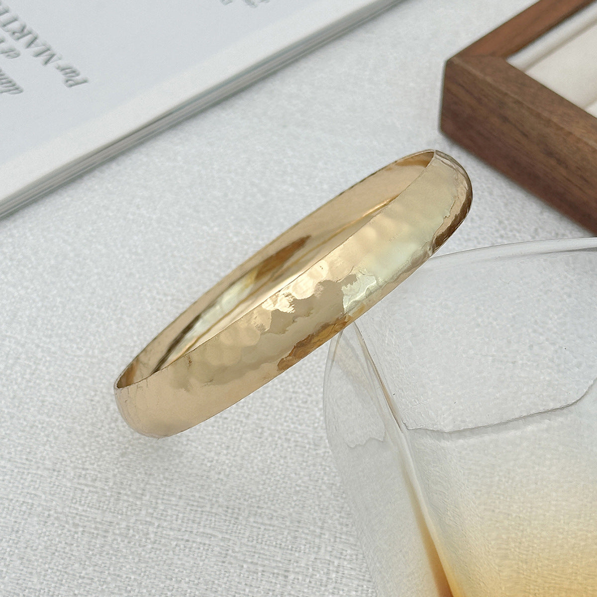 Planderful Crushed Ice Pattern Bracelet For Women Elegant Geometric Minimalist Statement Jewelry