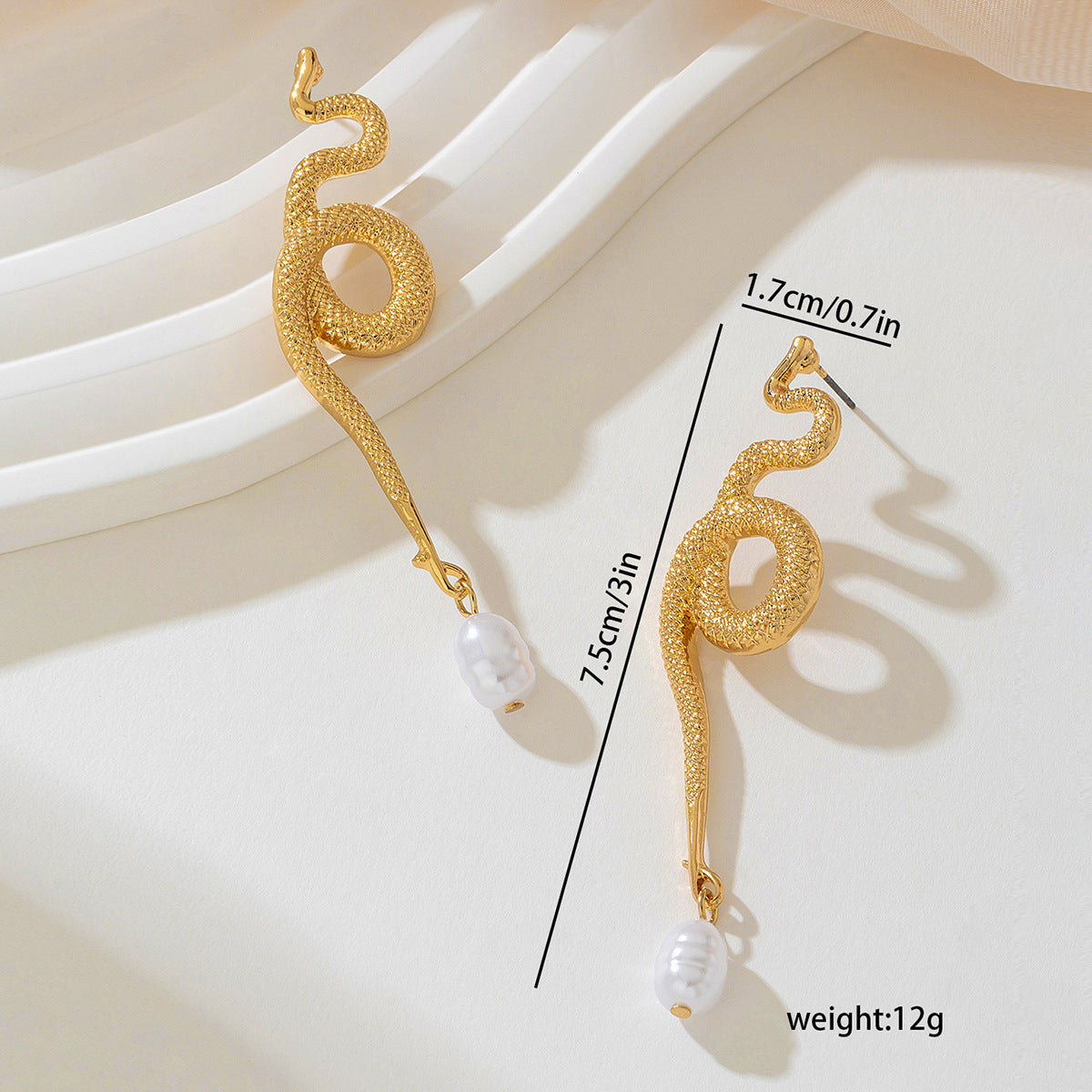 Planderful Vienna Verve Earrings – Elegant Retro-Inspired Design
