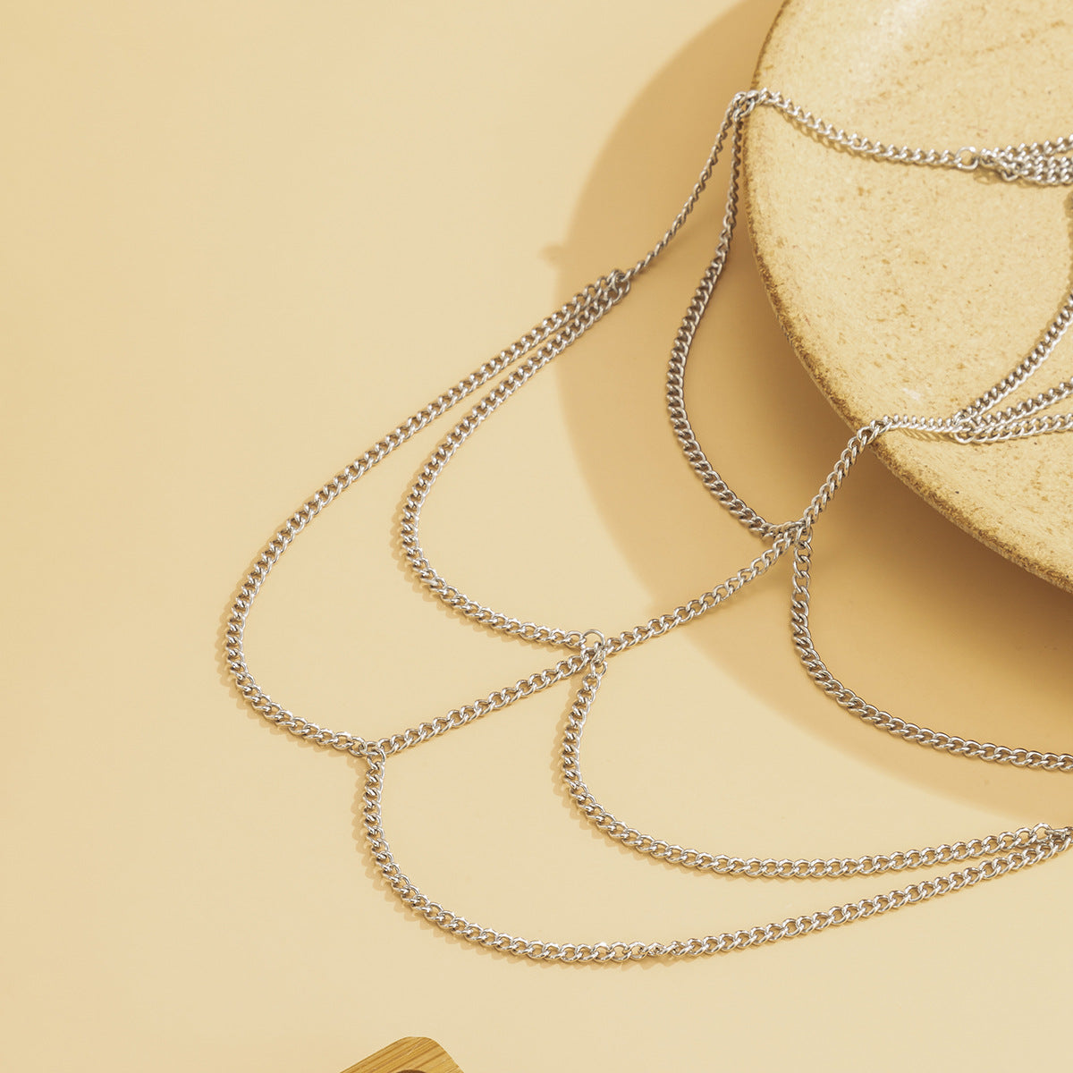 Planderful Vienna Verve Fringed Shoulder Chain Bracelet For Edgy Women Geometric U Shaped Arm Jewelry Statement