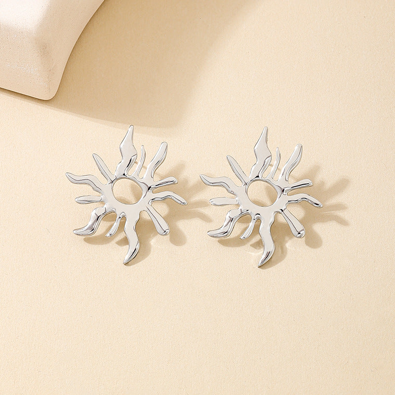 Planderful Vienna Verve Earrings – Elegant French Retro Metal Design