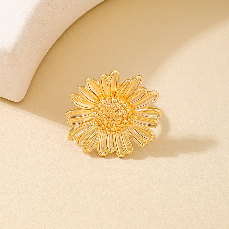 Fashionable Metal Bow Sunflower Ring for Women by Planderful