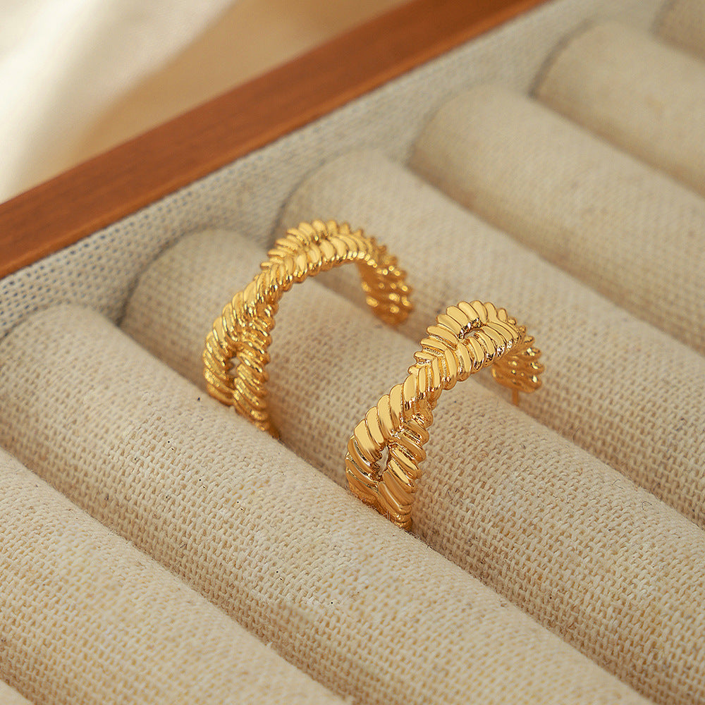 Gold-Plated Hollow Geometric C-Shaped Earrings - Planderful Everyday Genie Collection