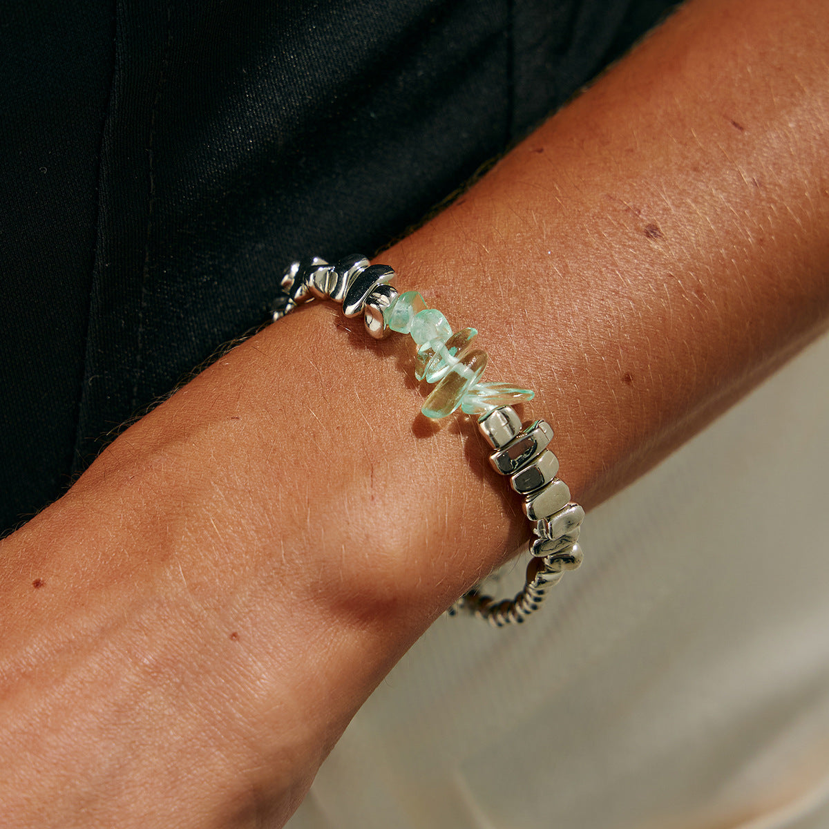 Planderful Vienna Verve Imitation Turquoise Beaded Bracelet Irregular Shape For Women Fashion Statement
