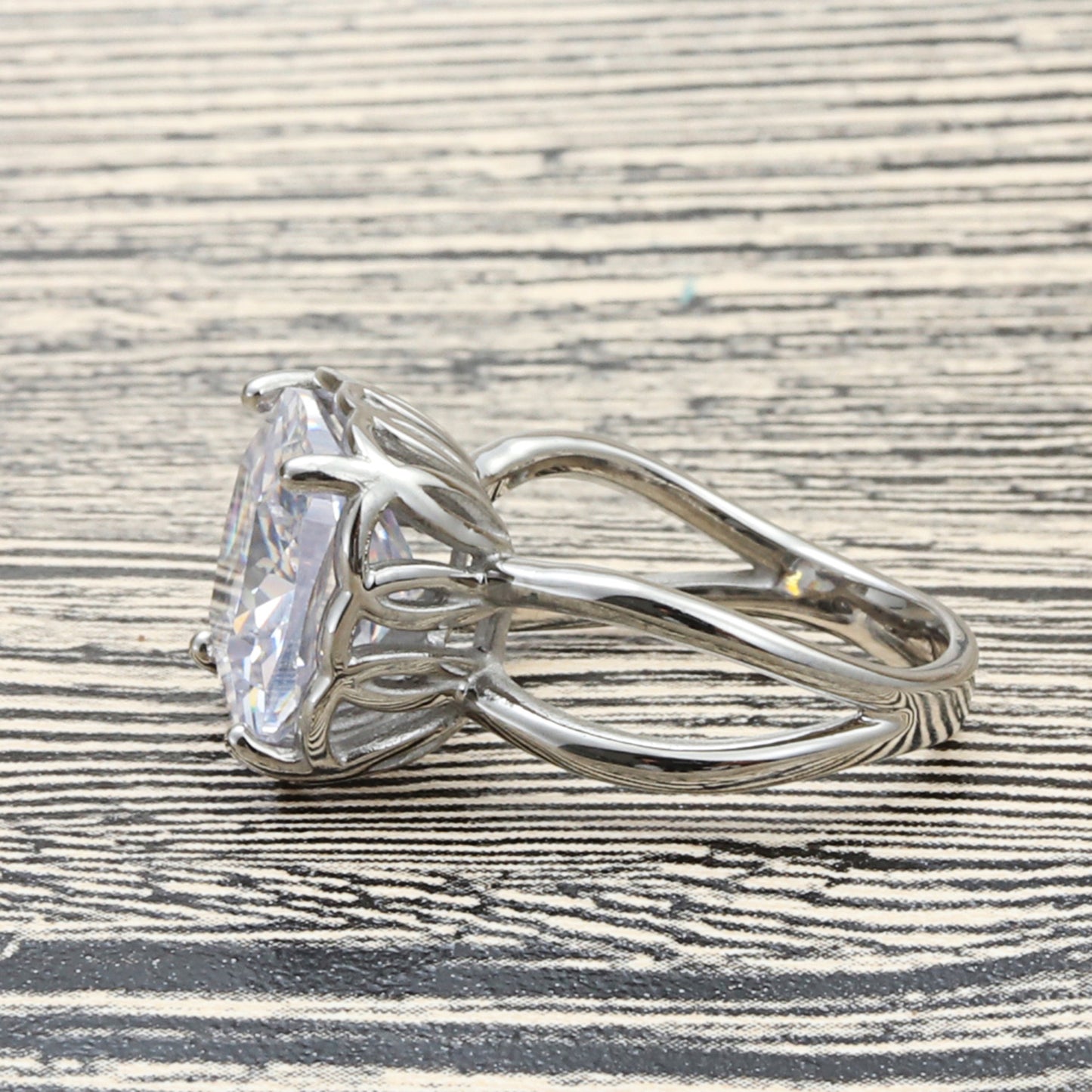 Trendy Retro Punk Zircon Flash Ring in Titanium Steel for Modern Girls