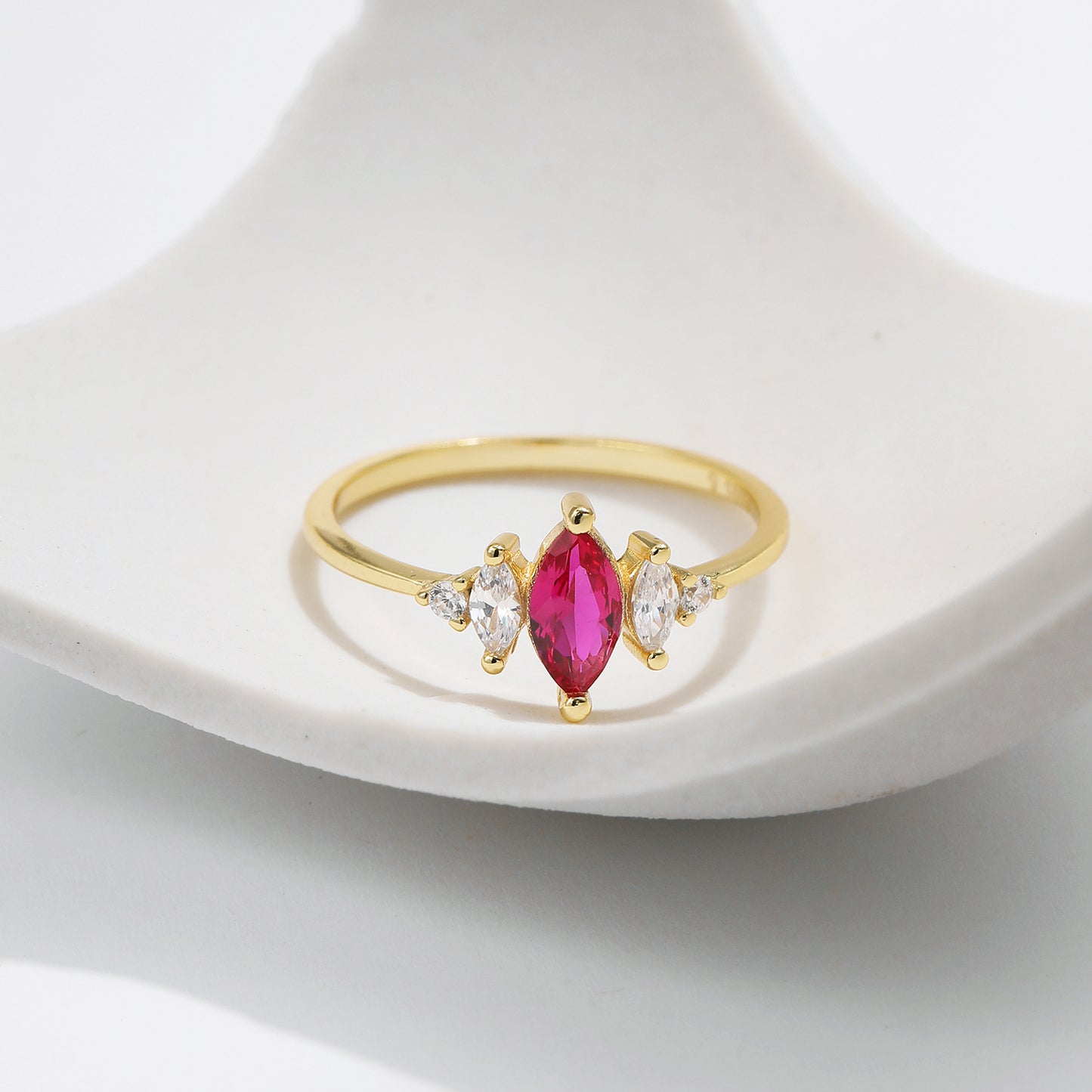 Planderful Gala Fireworks Ring – Elegant Pigeon Blood Red Zircon