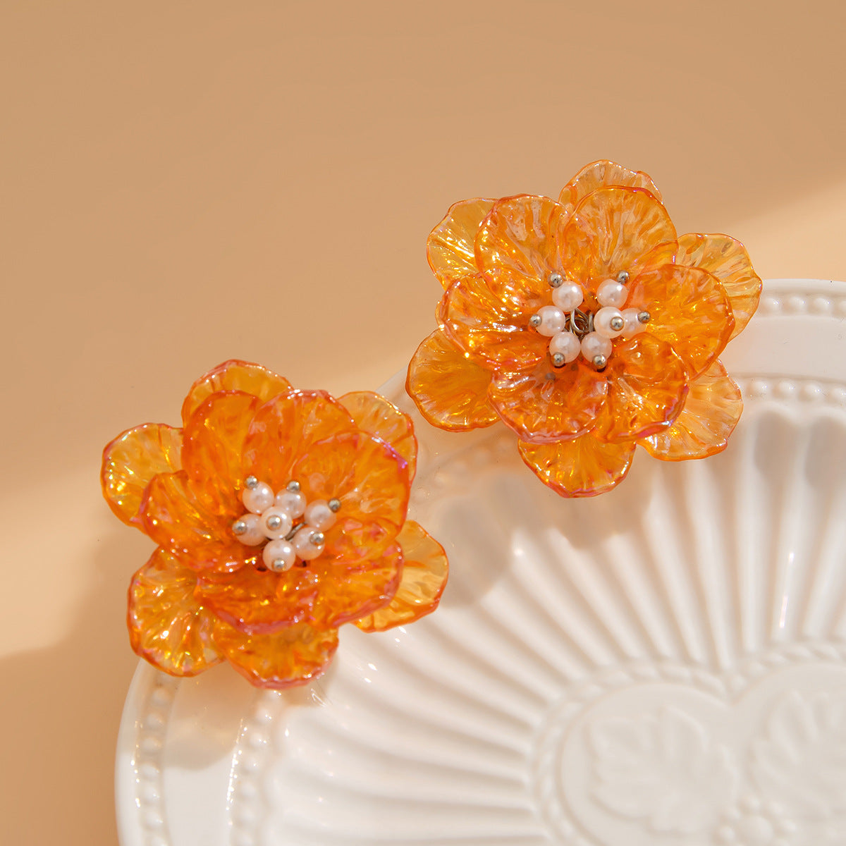 Planderful Vienna Verve 3D Flower Stud Earrings For Women Translucent Color Fantasy Statement Imitation Pearl