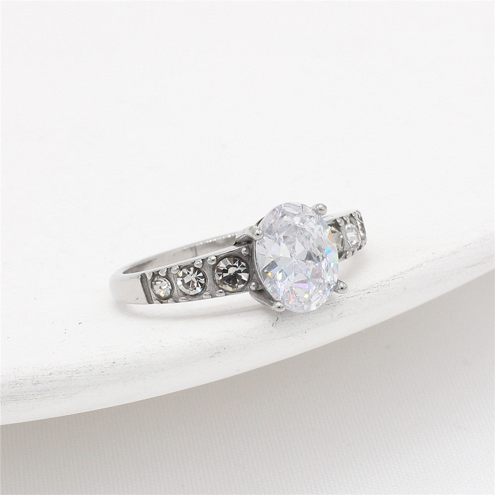 Chic European and American Women's Wedding Zircon Rings in Titanium Steel