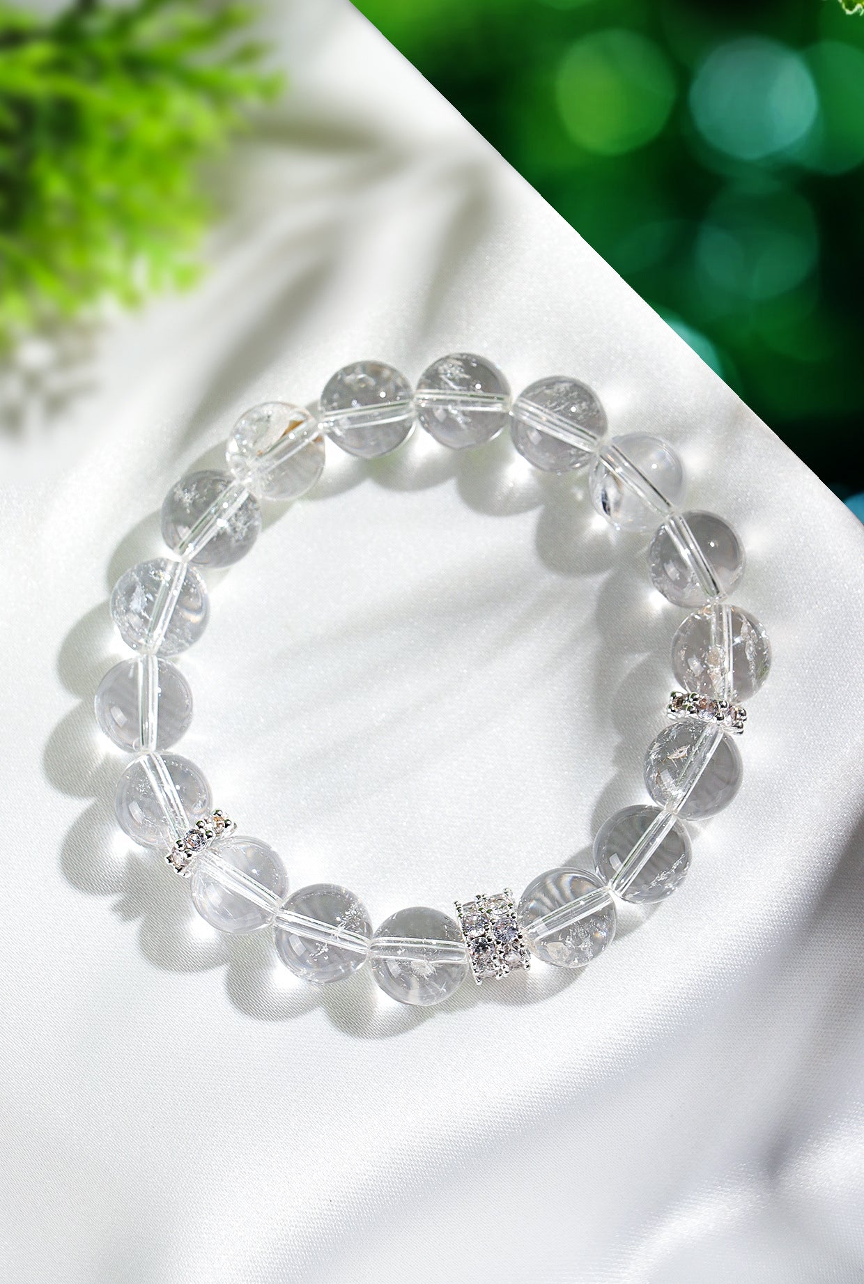 Planderful Fortune's Favor Bracelet – Elegant White Crystal Beads