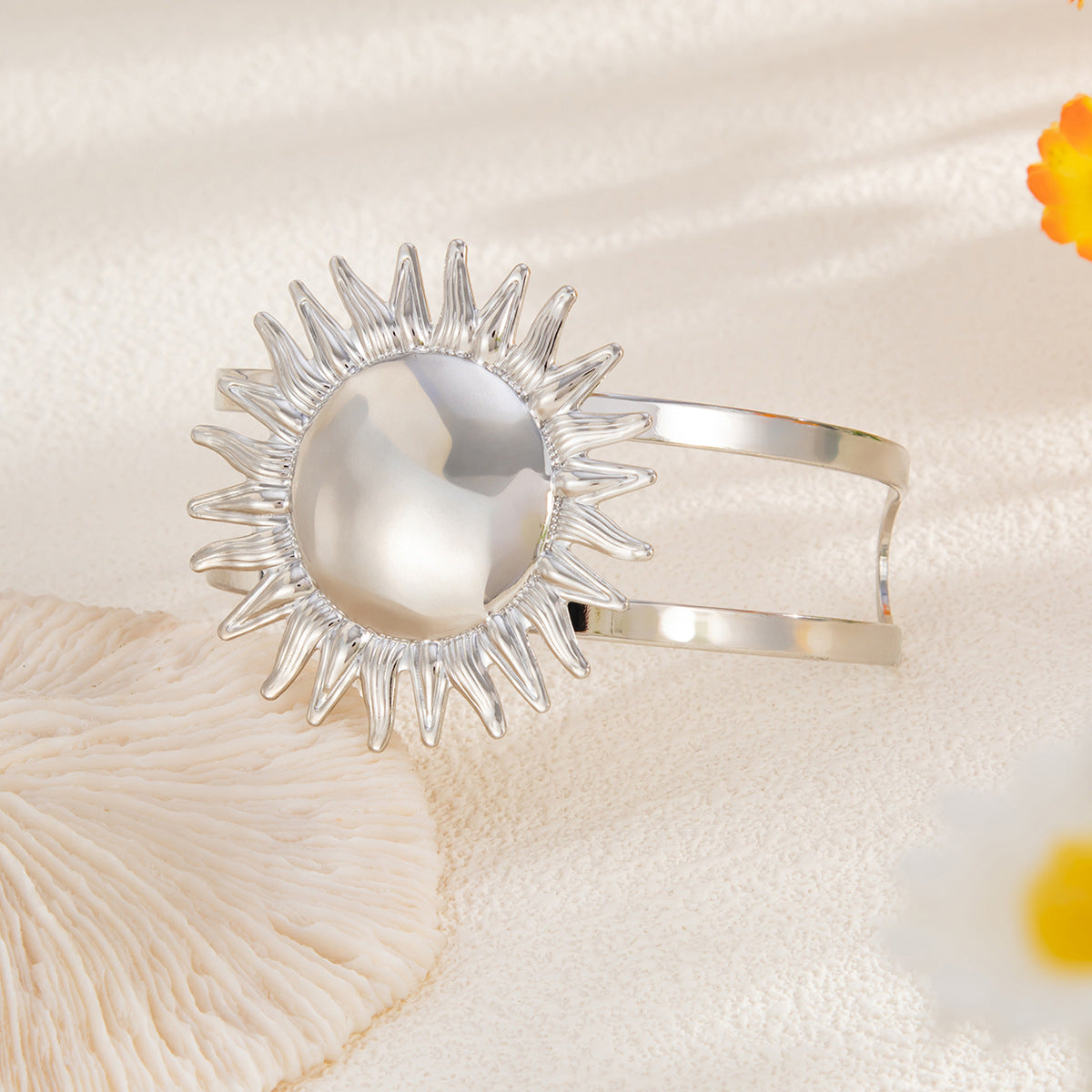 Planderful Vienna Verve Bracelet – Creative Sunflower Design