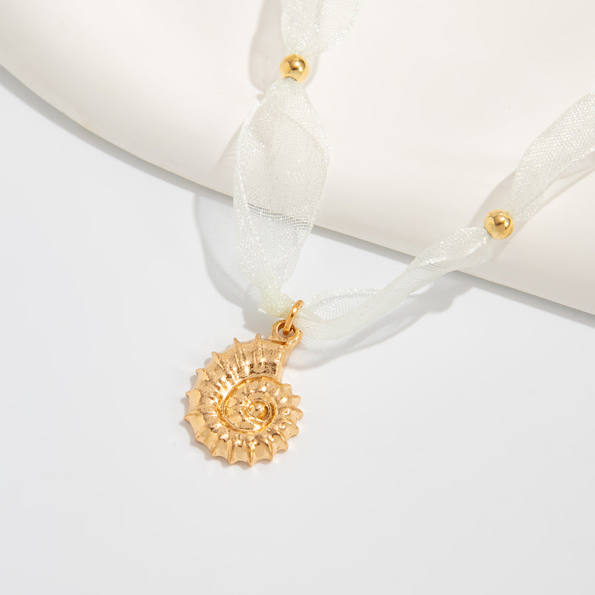Planderful Vienna Verve Necklace – Stylish Beach-Inspired Starfish Pendant