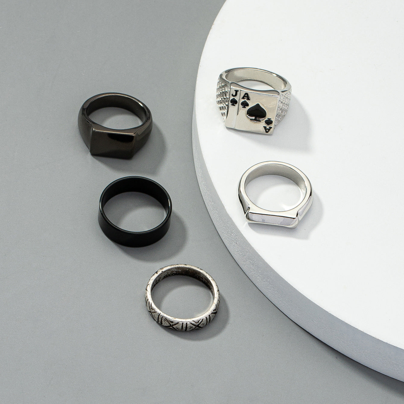 5-Piece Men's Metal Ring Set with Poker Stripe and Cross-Border Design