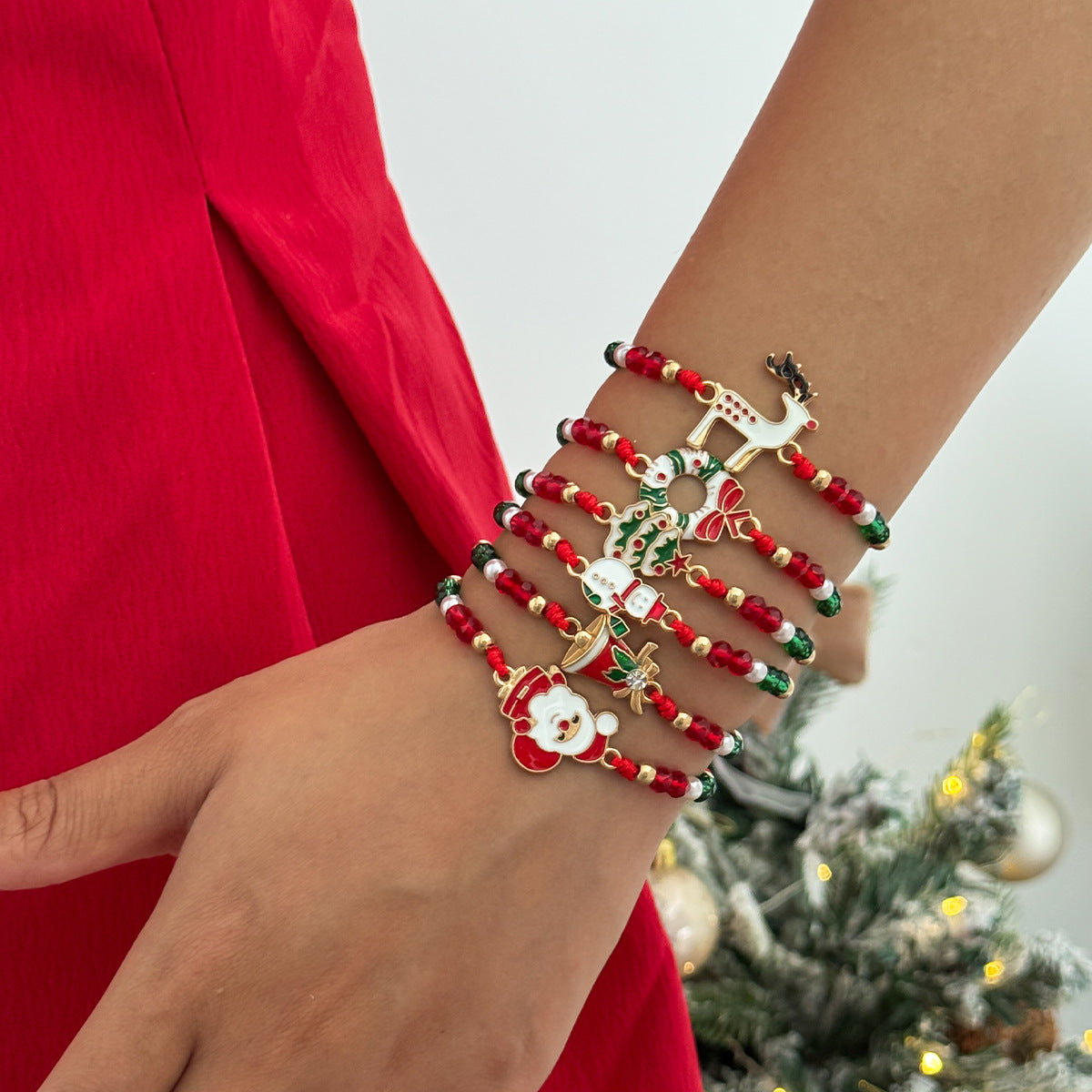 Planderful Crystal Beaded Holiday Bracelet For Women With Christmas Tree Elk Pendant Adjustable