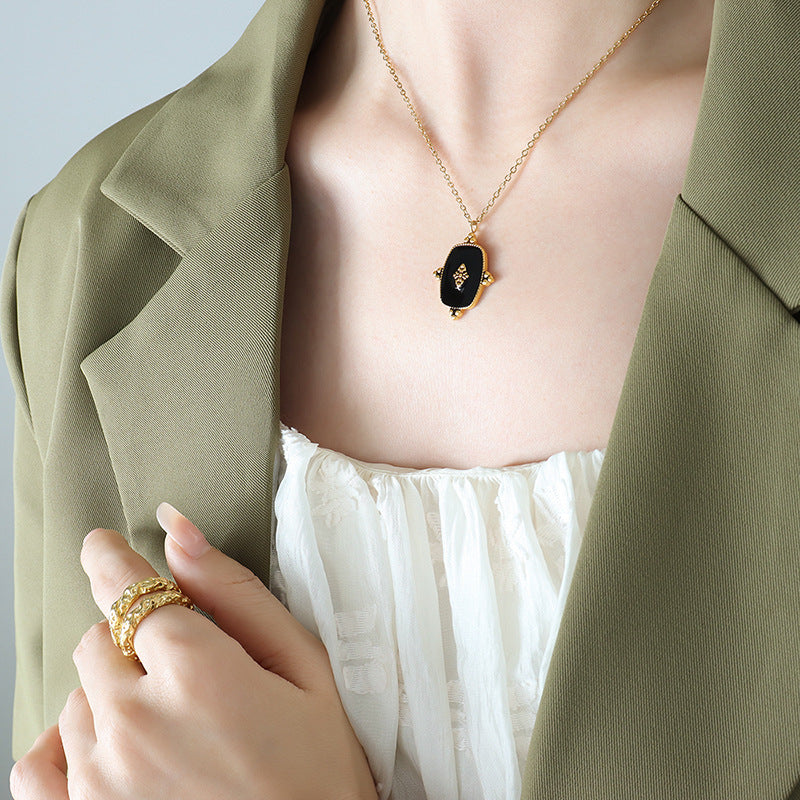Golden Geometric Pendant Necklace with Oil Dripping Detail