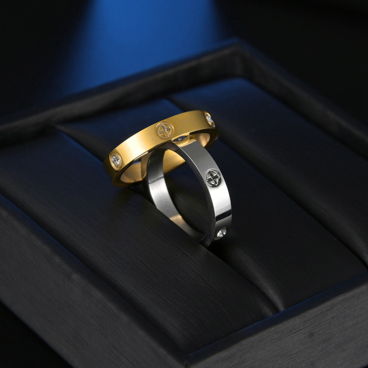 Unisex Titanium Steel Rings with Long-lasting Electroplating