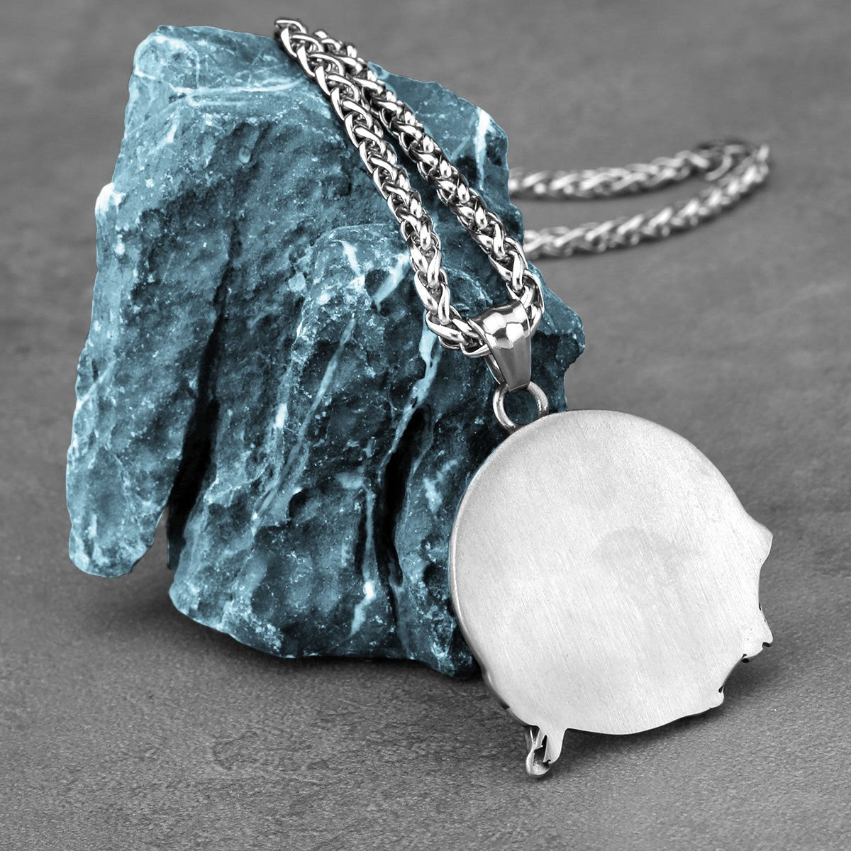 1. Planderful Titanium Steel Pendant Necklace For Men Retro Punk Style European And American Gift