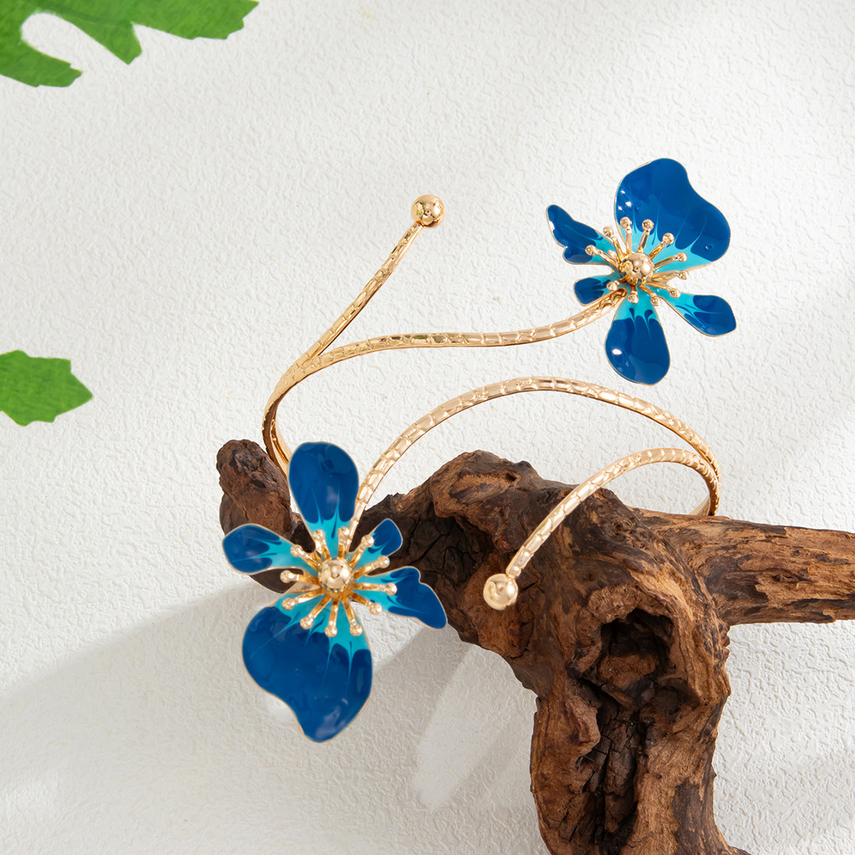 Planderful Vienna Verve Dripping Flower Open Arm Bracelet Adjustable Exotic Petal Winding Jewelry For Women