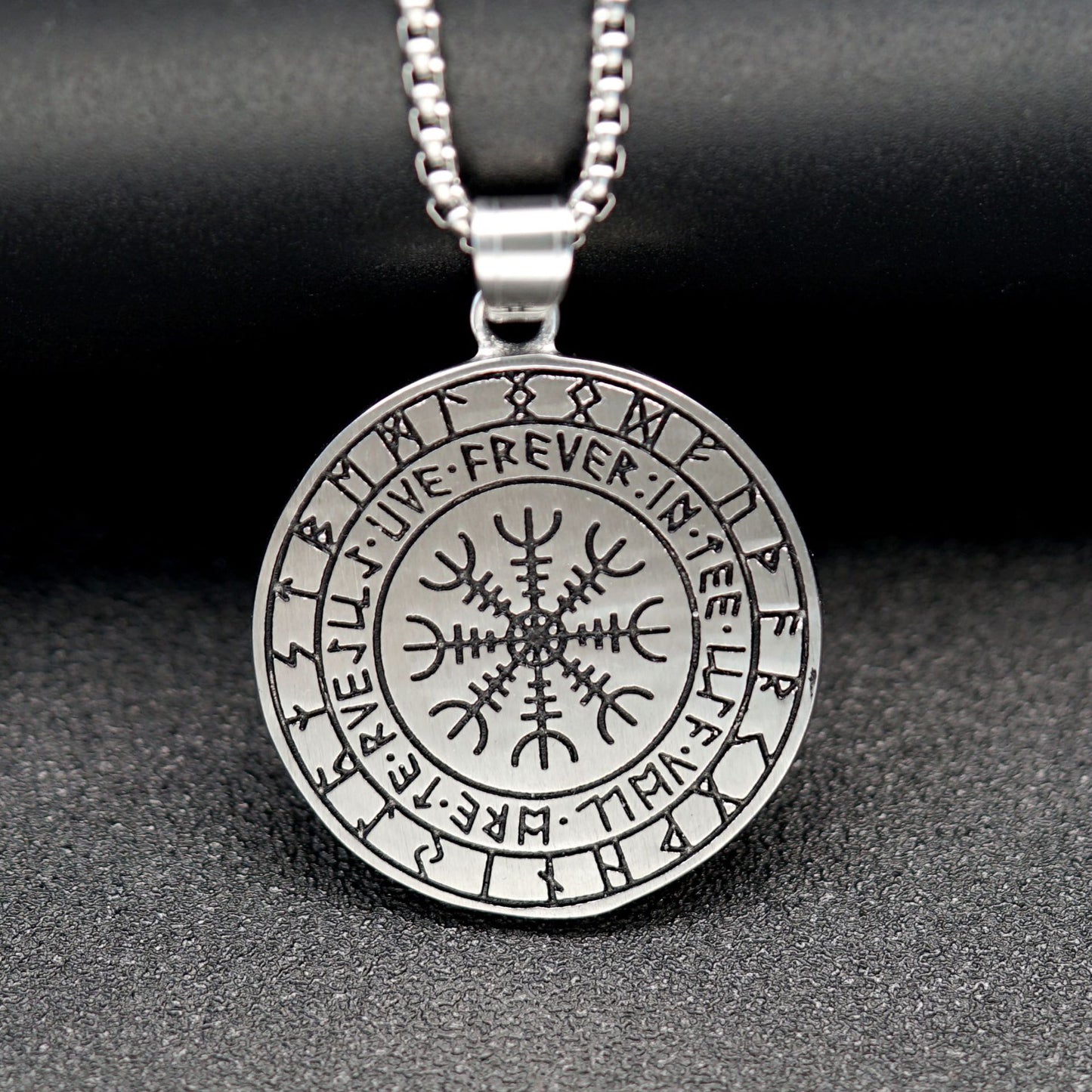 Steel Necklace – Vintage Nordic Viking Rune