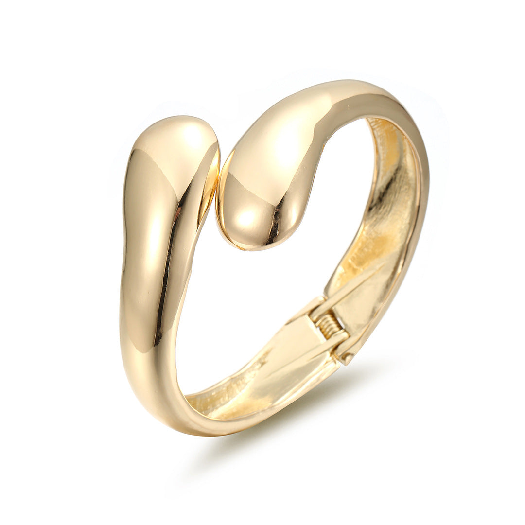 Planderful Vienna Verve Bracelet – Glossy Gold Cross Retro Design