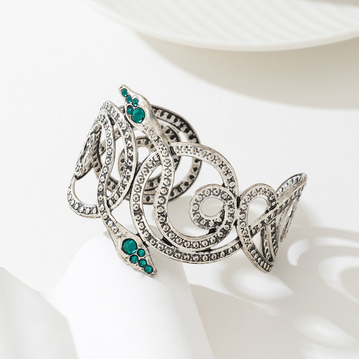 Planderful Vienna Verve Bracelet – Unique Retro Snake Design