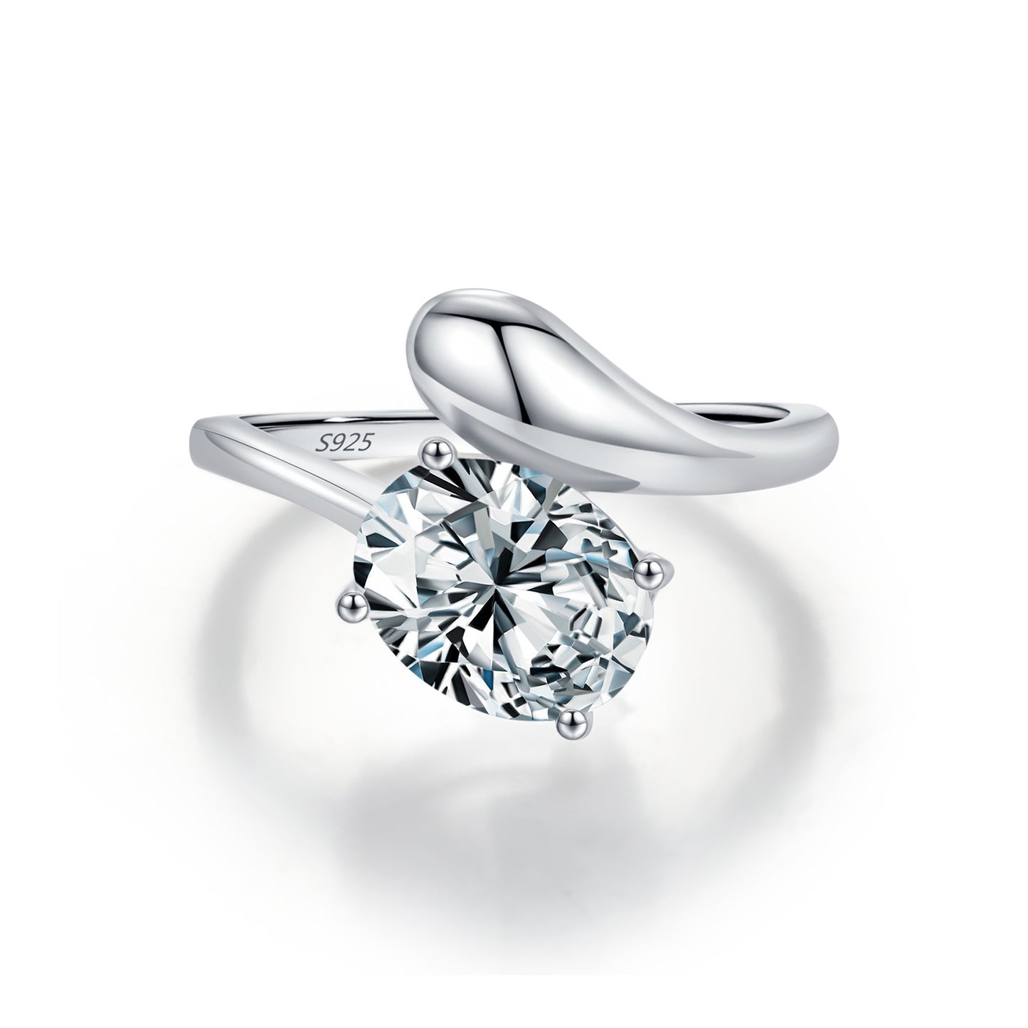 Planderful Everyday Genie Zircon Ring – Elegant Serpentine Design