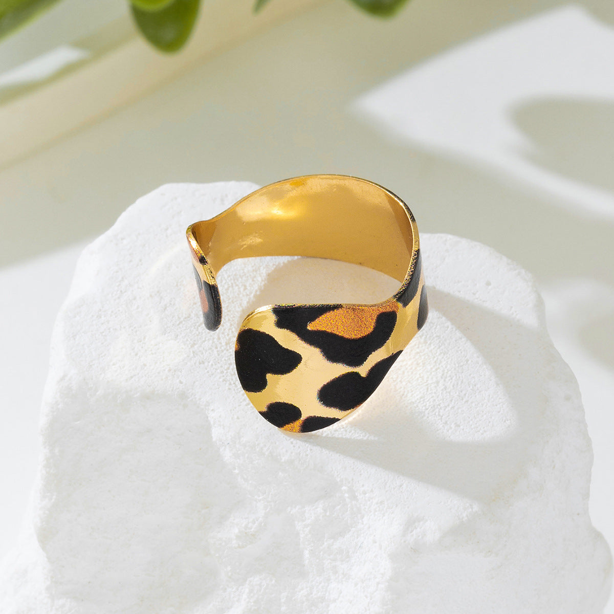 Planderful Vienna Verve Leopard Print Jewelry Set for Women