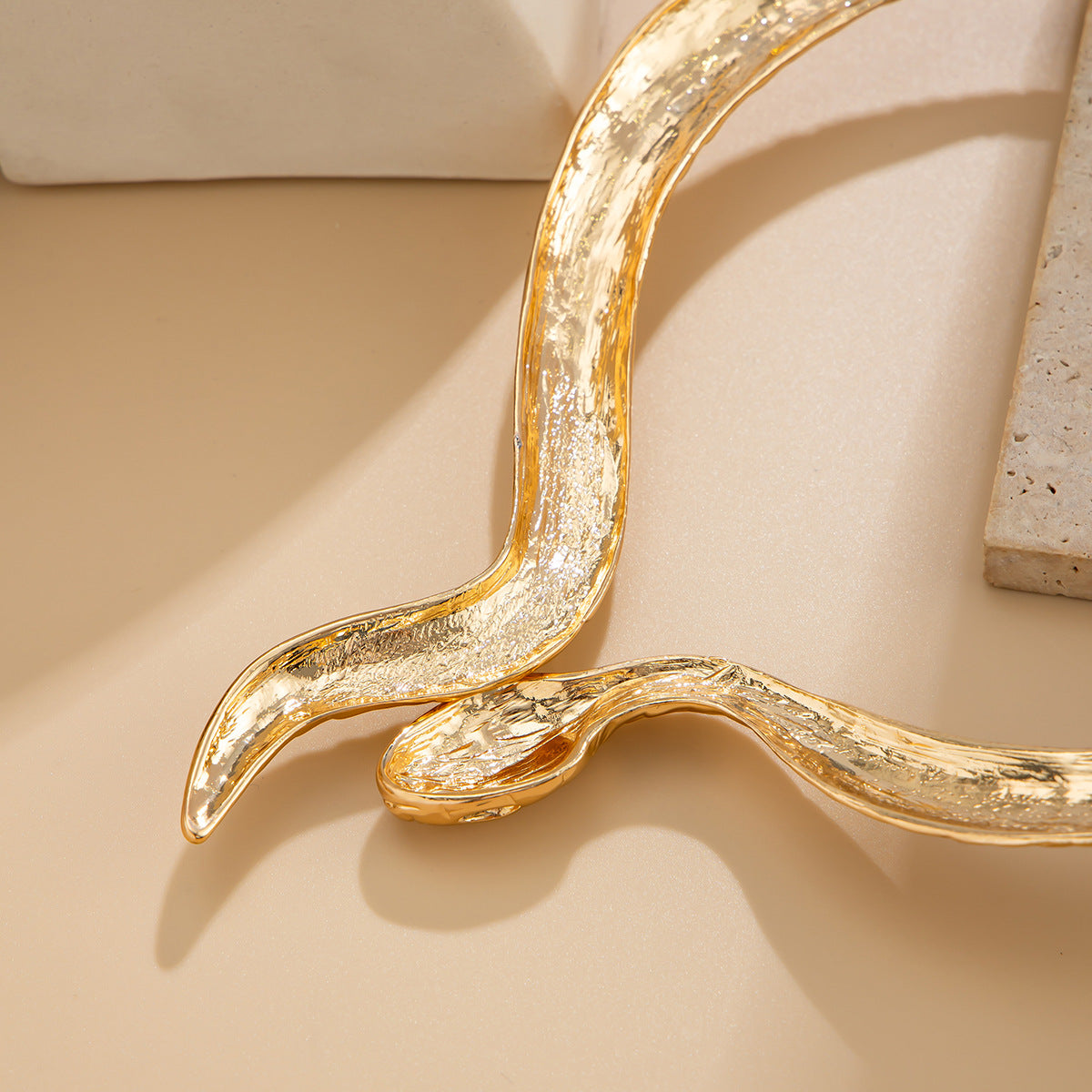 Planderful Vienna Verve Choker Necklace – Retro Hip-Hop Punk Style