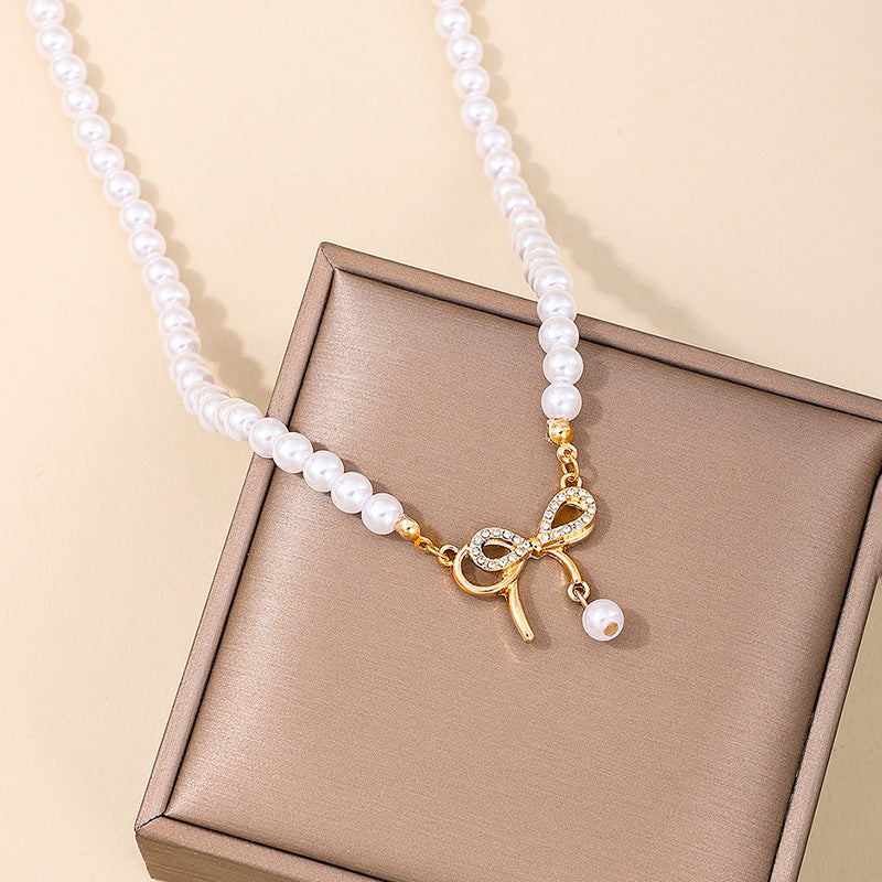 Stylish Bow Pearl Necklace with Hip-Hop Pendant