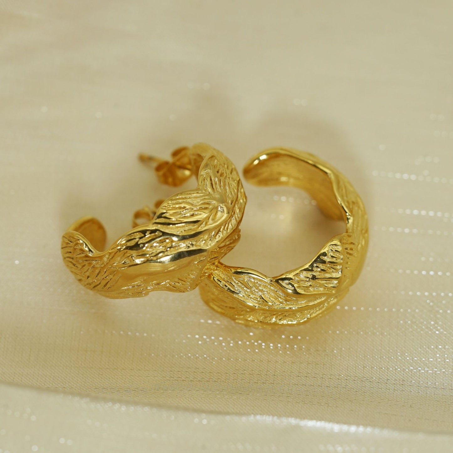 Planderful Stainless Steel Earrings With Irregular Pleated Texture Gold Plated Luxury Statement For Bold Women
