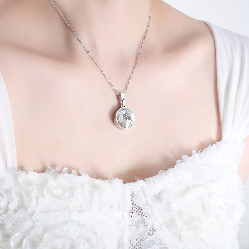 Circular Green and White Glass Stone Pendant Necklace for Women