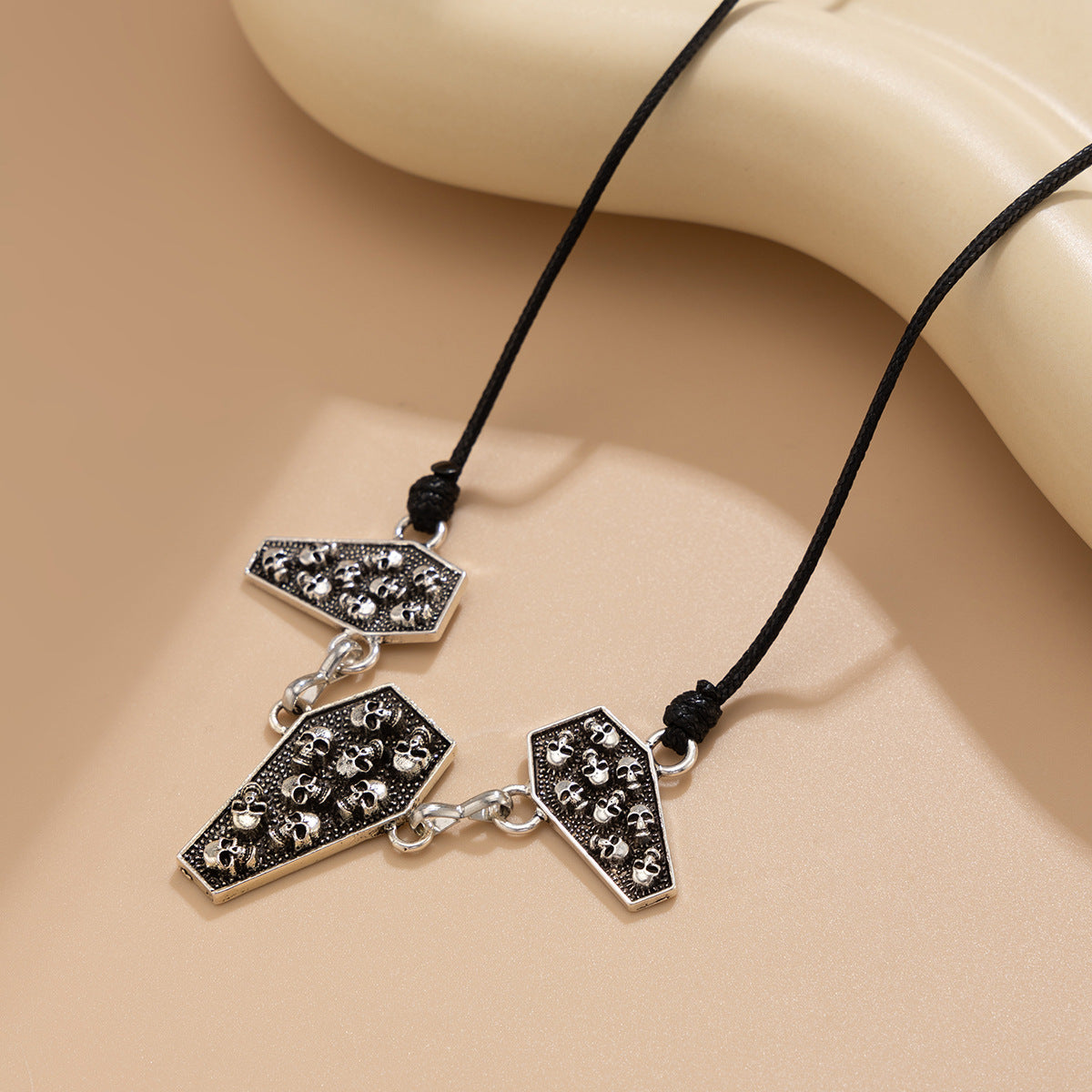 Gothic Skull Pendant Choker Necklace