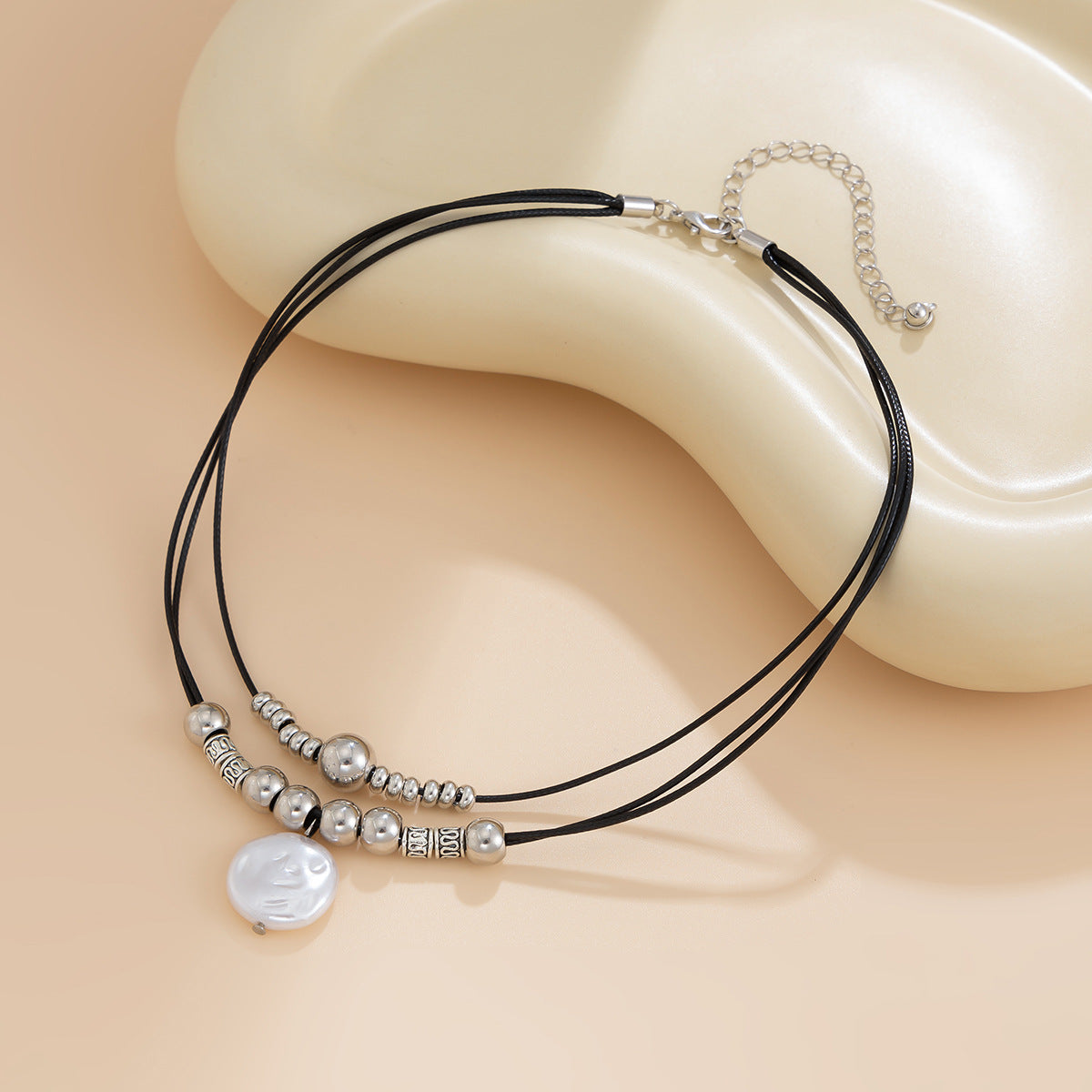 Irregular Pearl-Style Pendant Layered Necklace