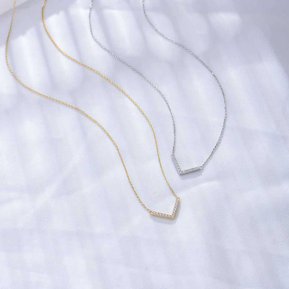 925 Sterling Silver V-Shaped Necklace And Three-Dimensional Full Zircon Pendant