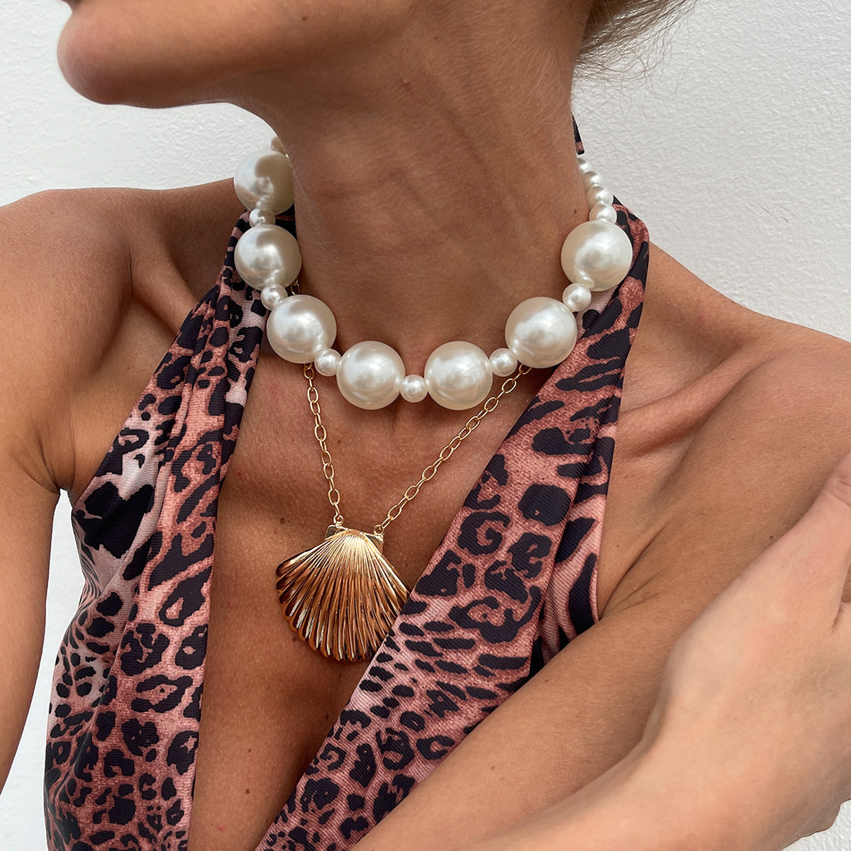 Planderful Vienna Verve Necklace – Retro Exaggerated Baroque Pearl Design