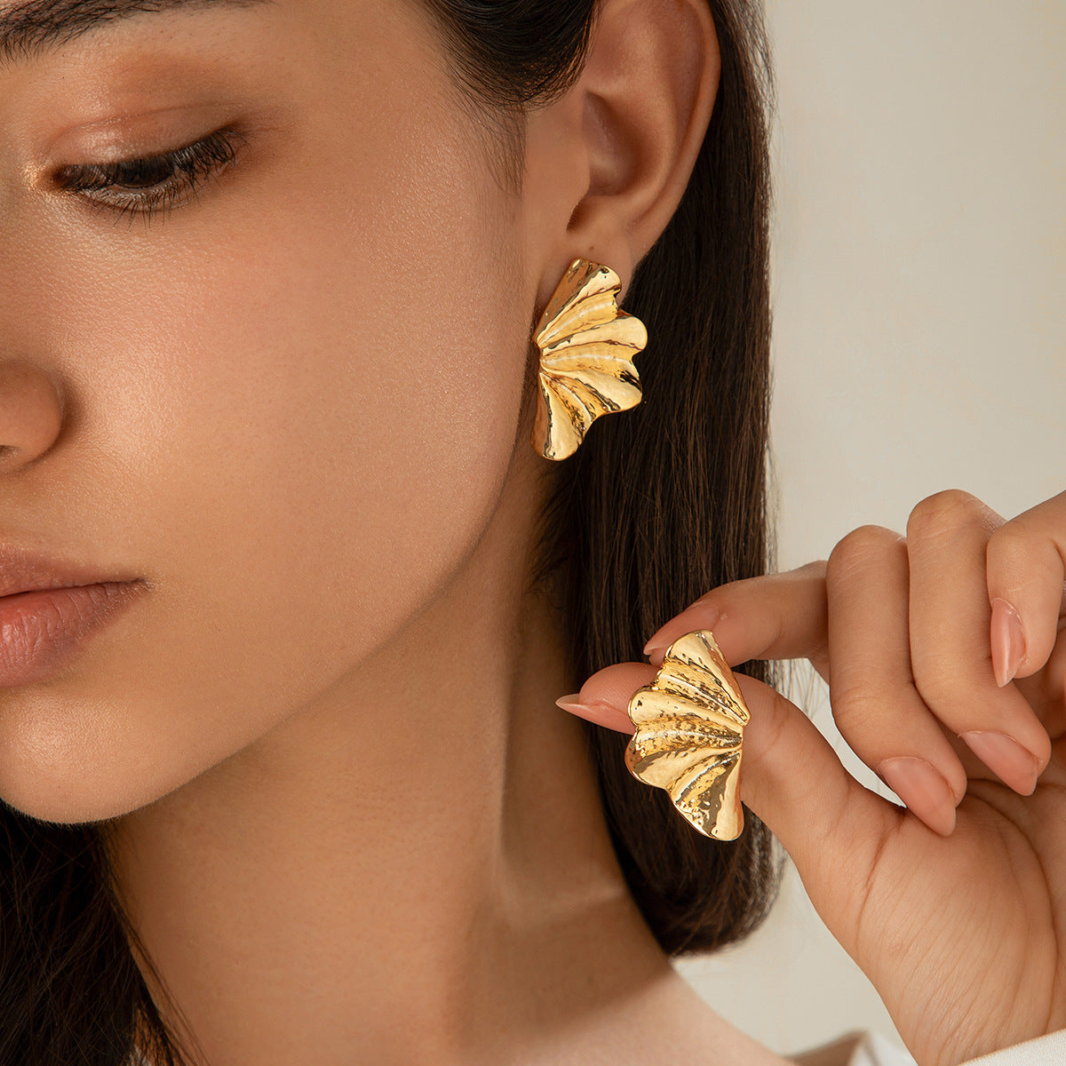 Planderful Vienna Verve Earrings – Exaggerated Ginkgo Biloba Design