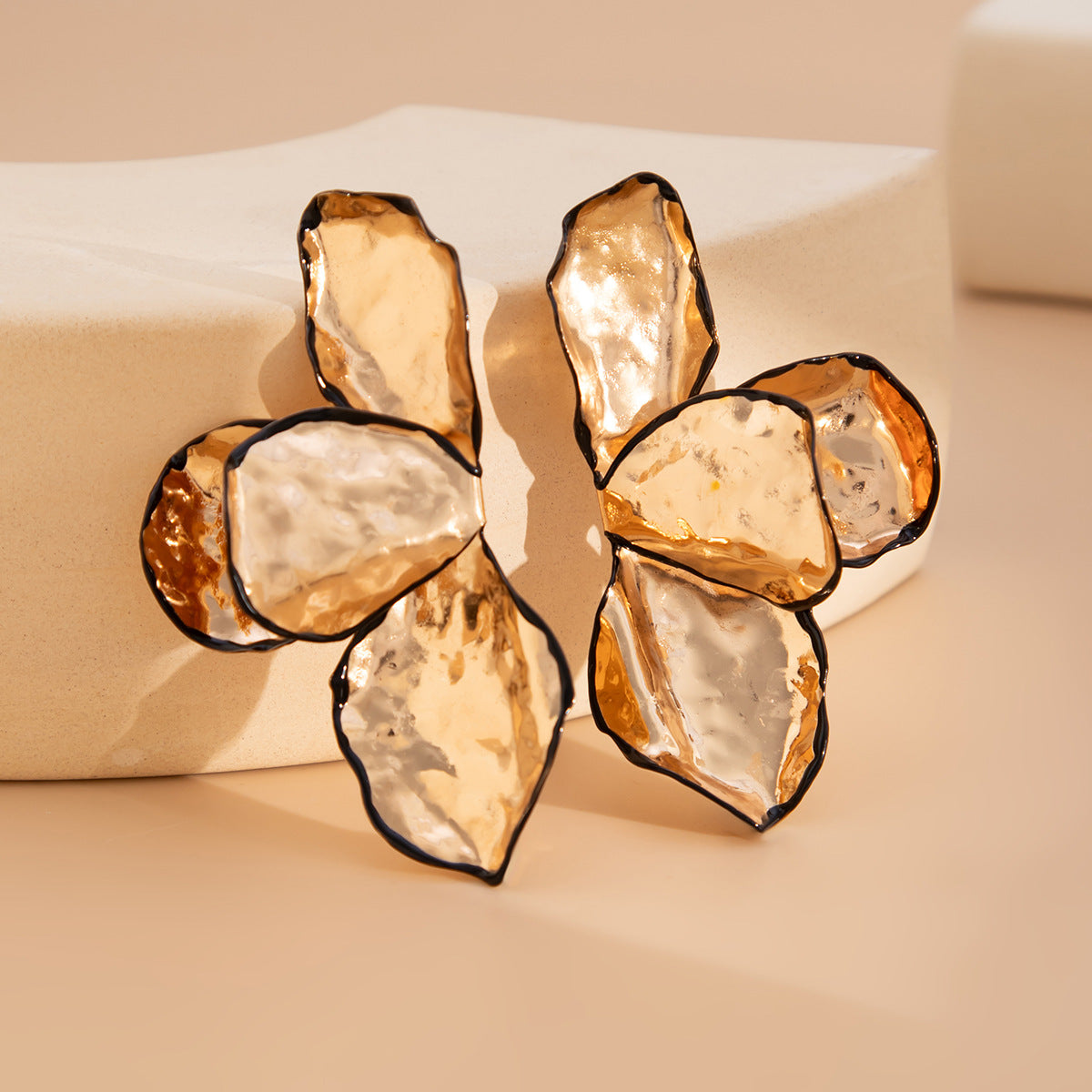 Planderful Vienna Verve Earrings – Elegant Three-Dimensional Flower Design