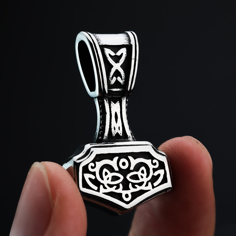 European And American Retro Men's Pendant Stainless Steel Viking Double-Sided Quake Necklace