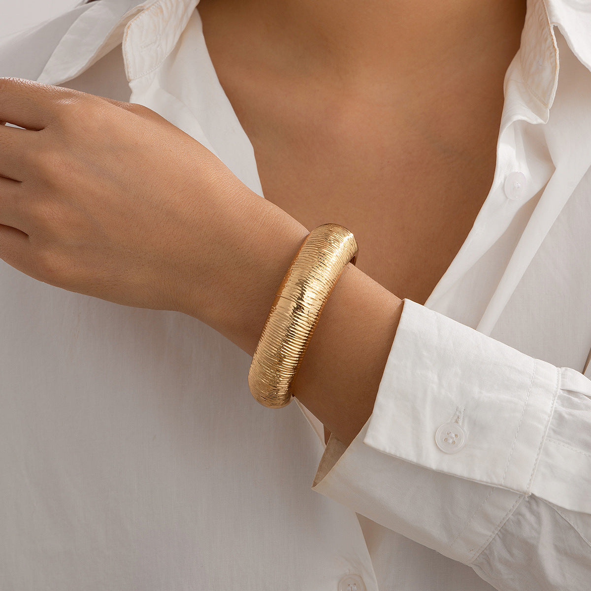 Bracelet Exaggerated Leaf Glossy Bang Irregular Stripe Open-Top Bracelet