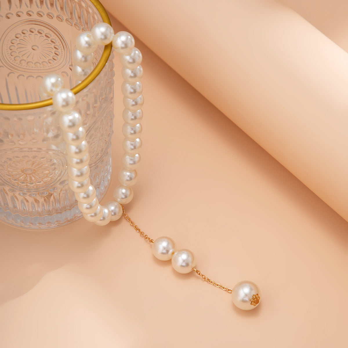 Portrait & Pearl-Style Y-Fringe Necklace