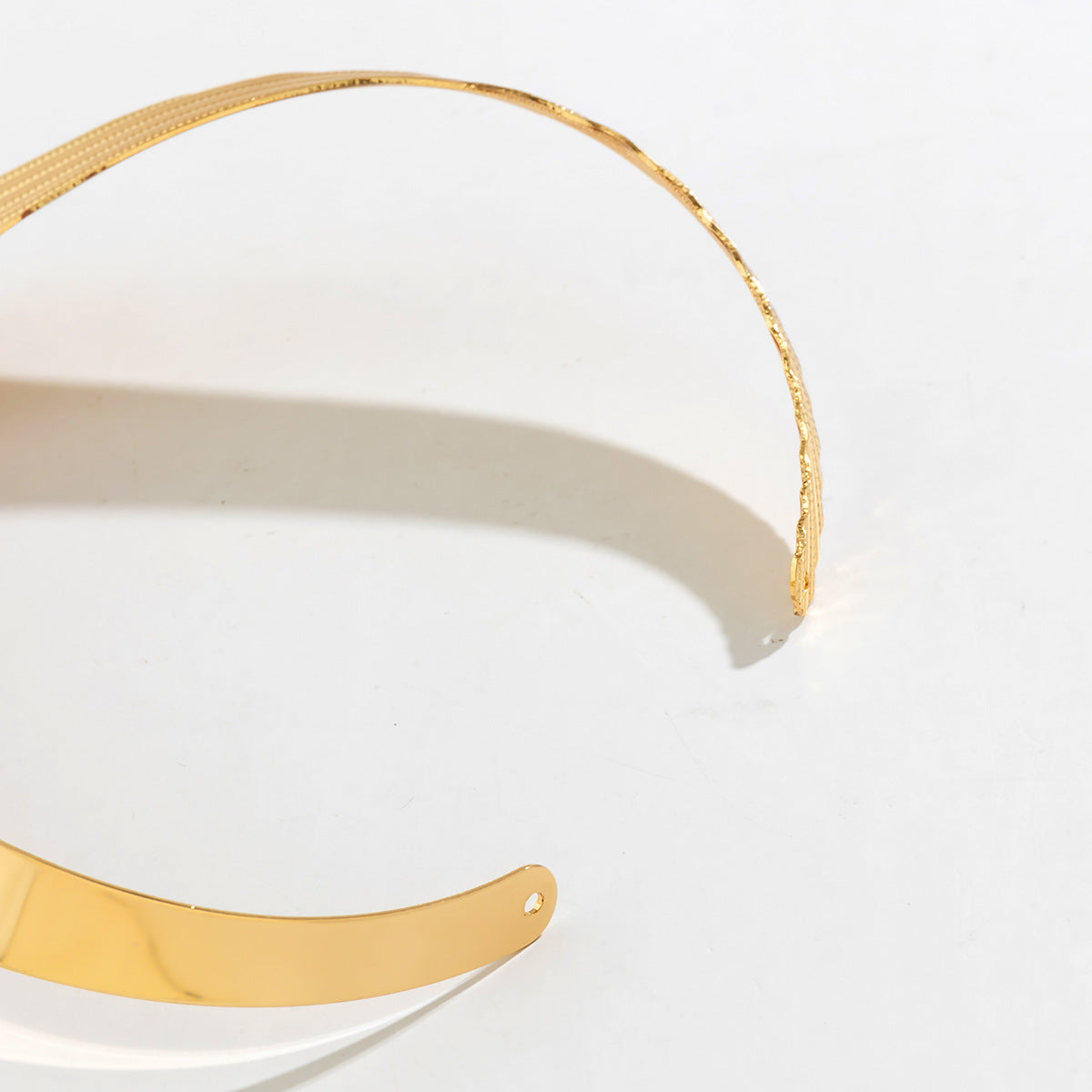 African Cross-border Metal Choker Necklace with V-shaped Collar and Asymmetric Pendant